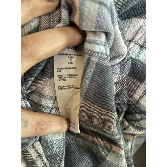 Woolrich Plaid Flannel Shirt - L - Picture 6 of 6